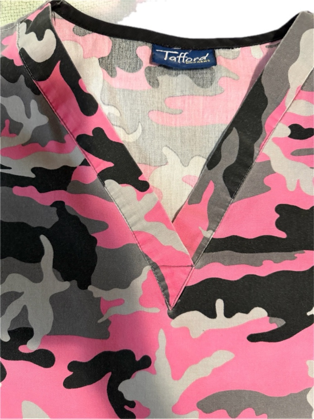 Tafford V-neck Camo Print Scrub Top in Pink, Black & Gray - Picture 5 of 7